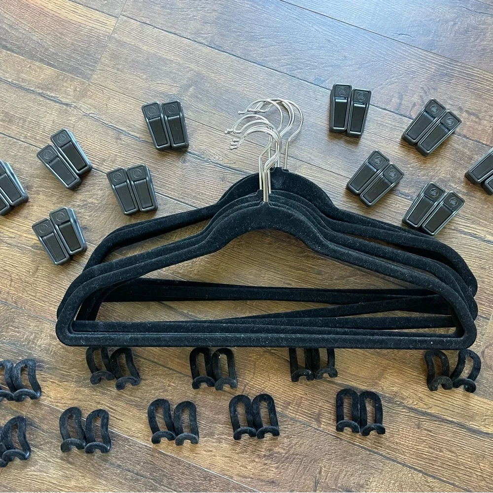 50 Piece Closet Organizer: 10 Black Velvet Hangers, 20 Cascading Hooks, 20 Clips
